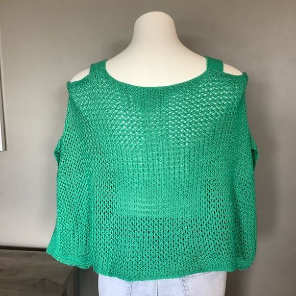 Knitted Cold Shoulder Batwing Sweater - Picture 8 of 9